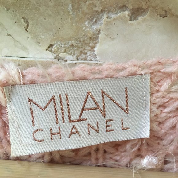 Cropped Lightweight Sweater Top - Picture 4 of 5